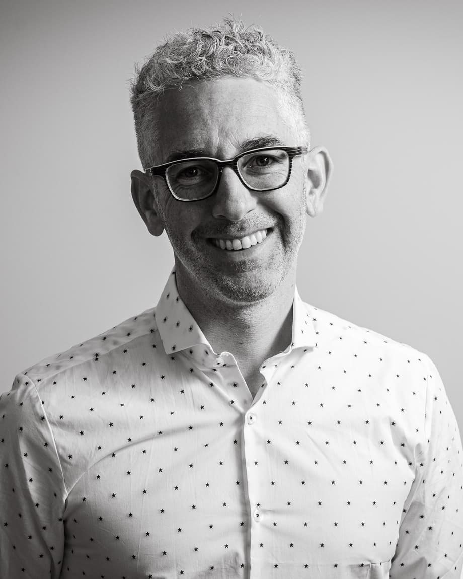Black and white portrait of David Gluzman