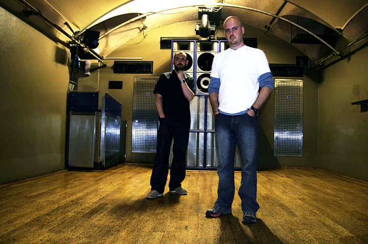 R4NT Radio pilot cover art, May 2006